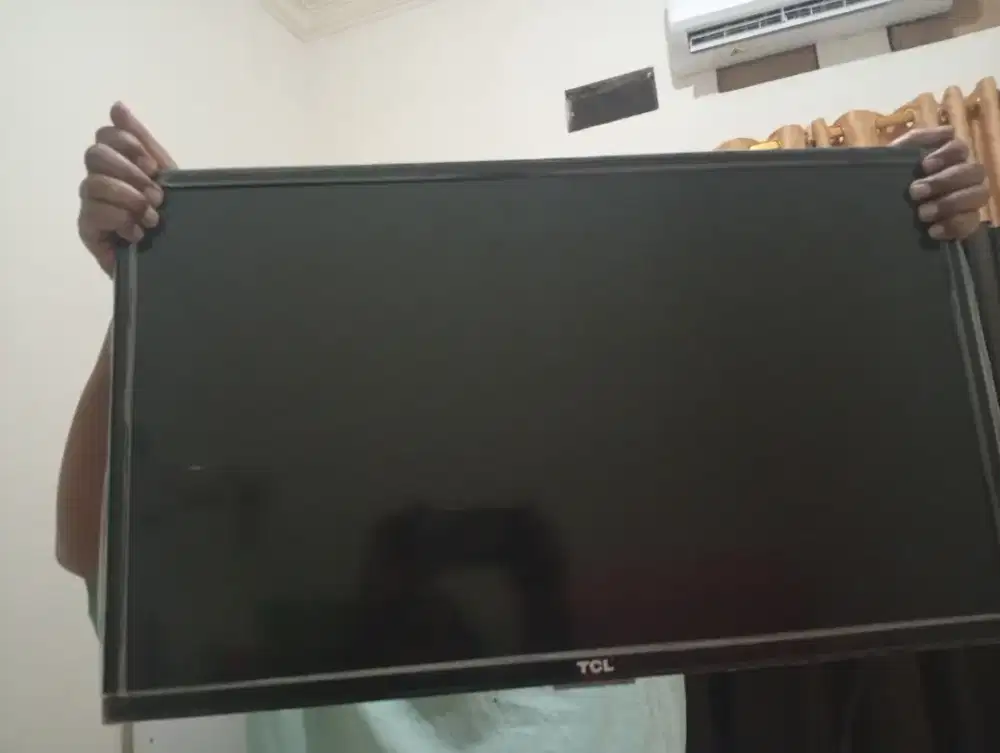 TV 29 inch , Brand : TCL