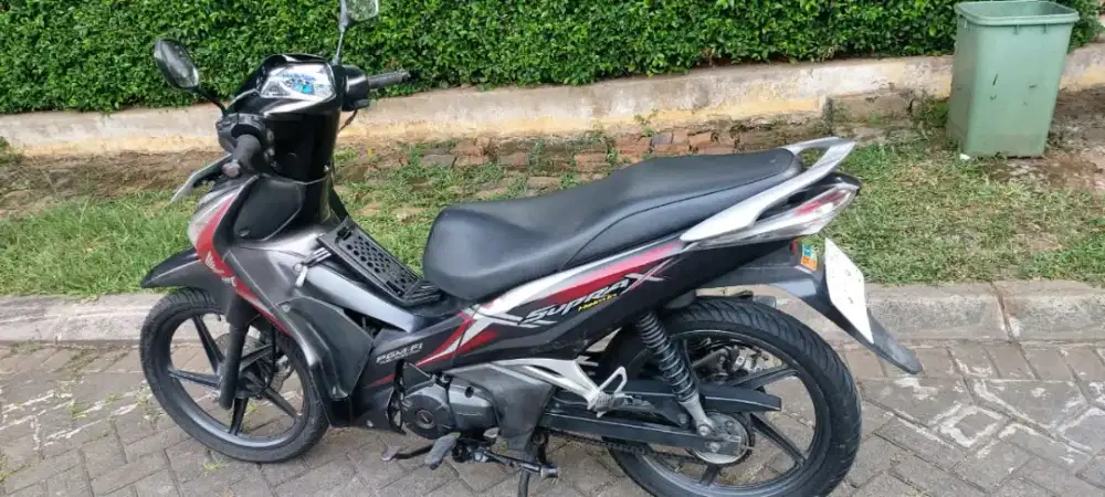 Dijual motor supra helm in ( no perantara )