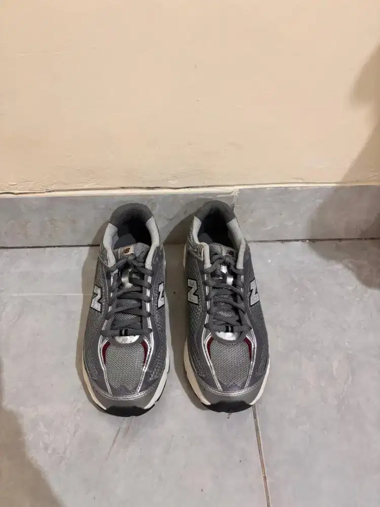 New Balance 509 Grey Red Size 37 (22.5cm)