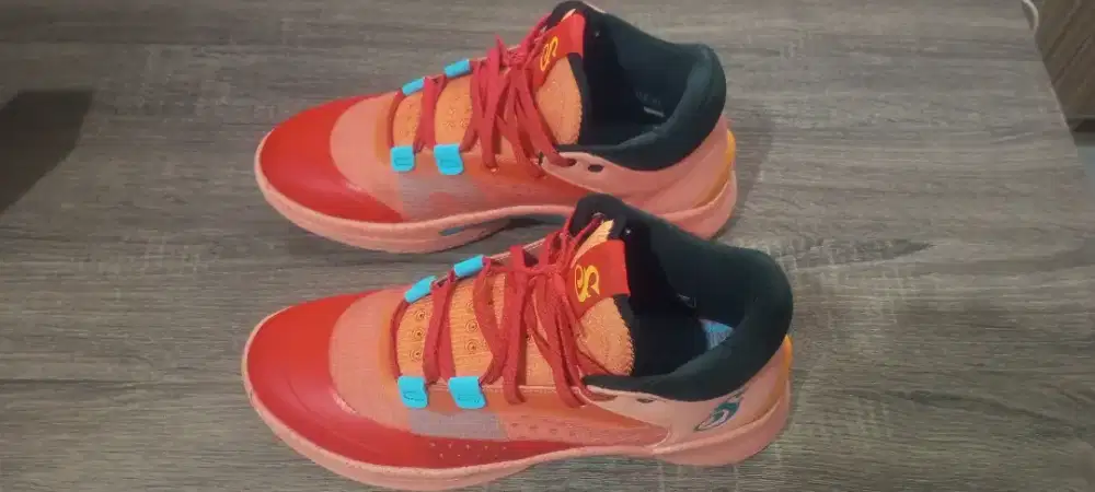 skechers , versi snoop dog