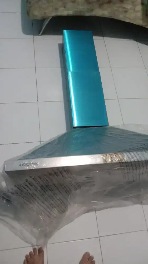 Penyedot asap mrk Modena masih baru blm di pke ,