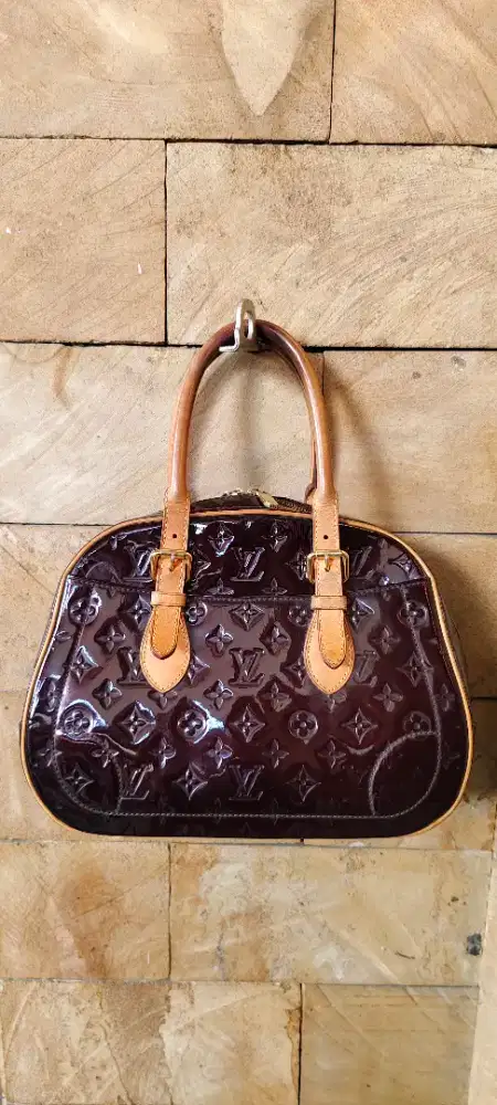 Authentic Louis Vuitton Vernis Handbag