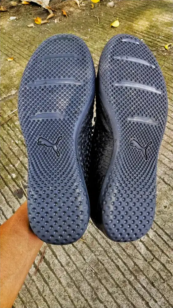 Sepatu Futsal Puma Full Black Size 42.5