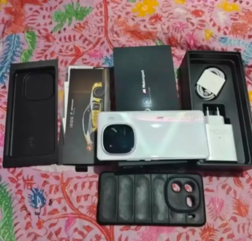 Iqoo 13 ram 16/1000gb fulset garansi resmi iqoo 13 16/1tb COD yess kan