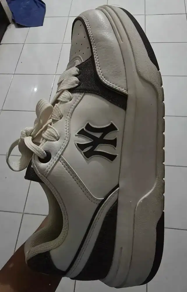 Sepatu MLB New York Yankes