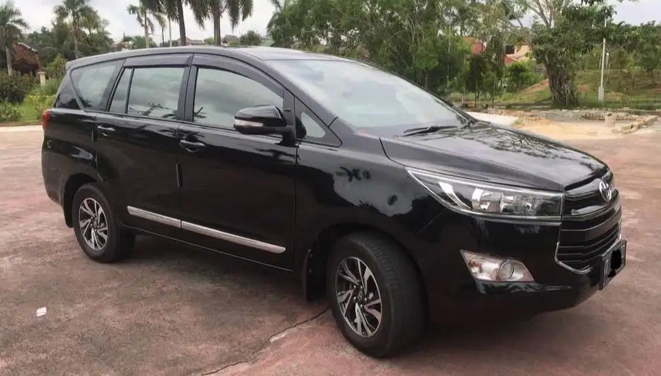 Innova Reborn Diesel Matic AT 2017