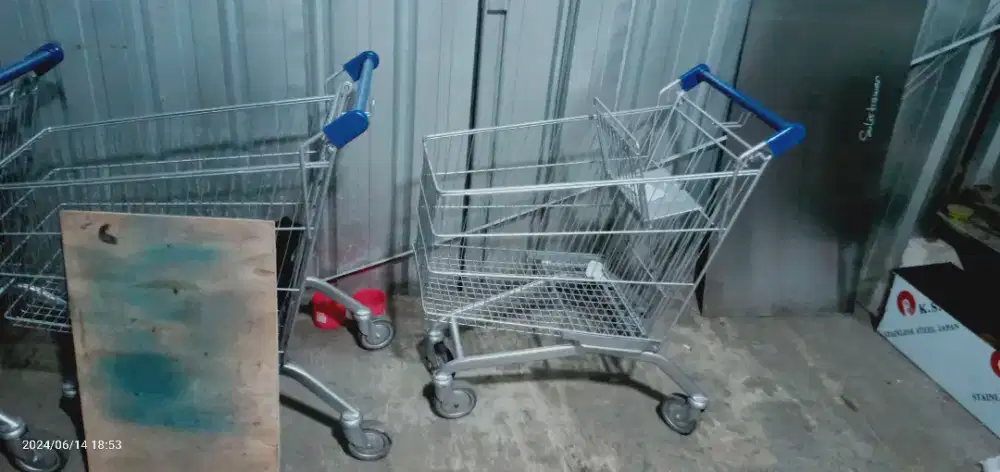 Trorry Backet Supermarket