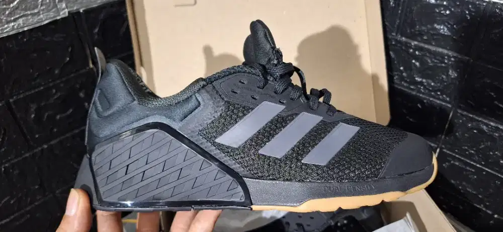 Sepatu ADIDAS DROPSET 3
