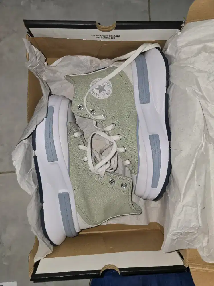 Sepatu Wanita Converse Run Star Legacy CX