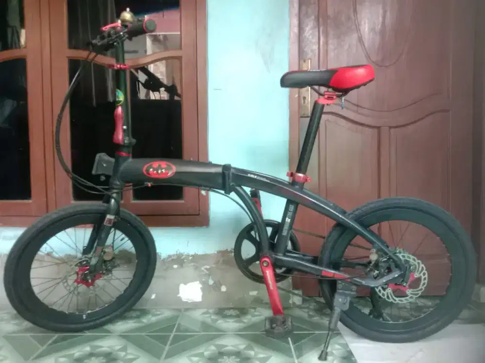 Sepeda Lipat 20 Pacific Noris Batman