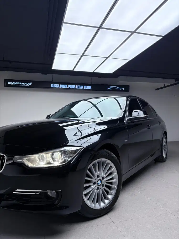 BMW 320i 2014 Bensin