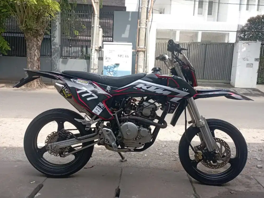 Yamaha Scorpio Modif SuperMoto Pajak on Ganteng