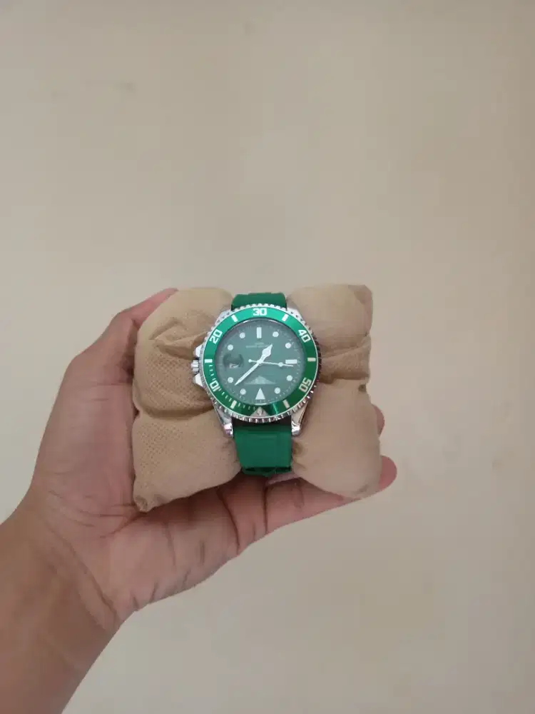 Jam tangan pria