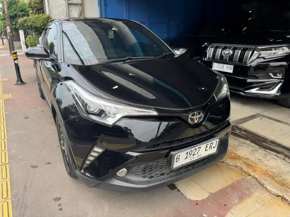 Toyota CHR 2018 AT pajak on Siap pakai