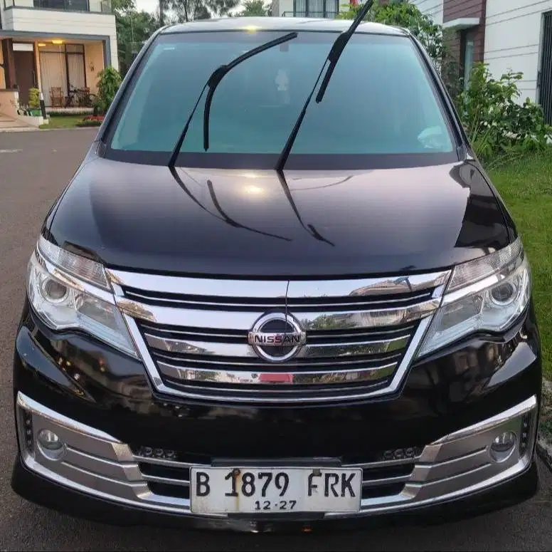 Cash Nissan Serena HWS Autech 2015 jarang dipake