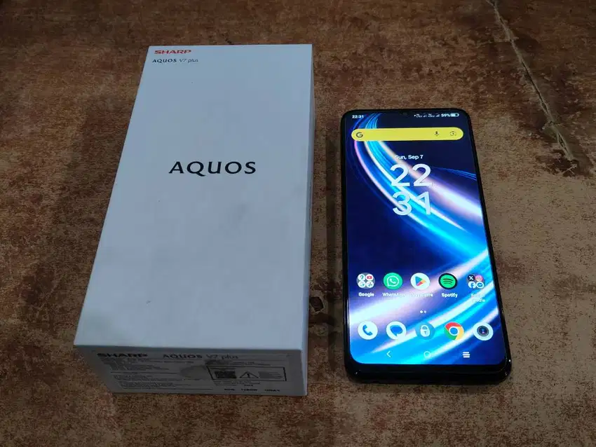 Smartphone Sharp Aquos V7 Plus 4/128GB NFC Fullset Second Like New Gan