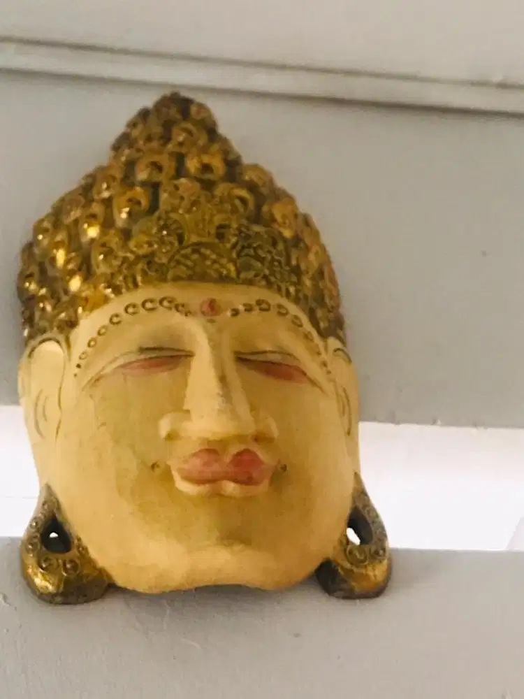 kepala budha ukuran besar