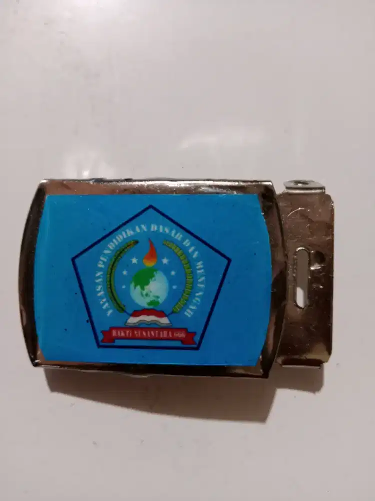 Sabuk sekolah dan instansi