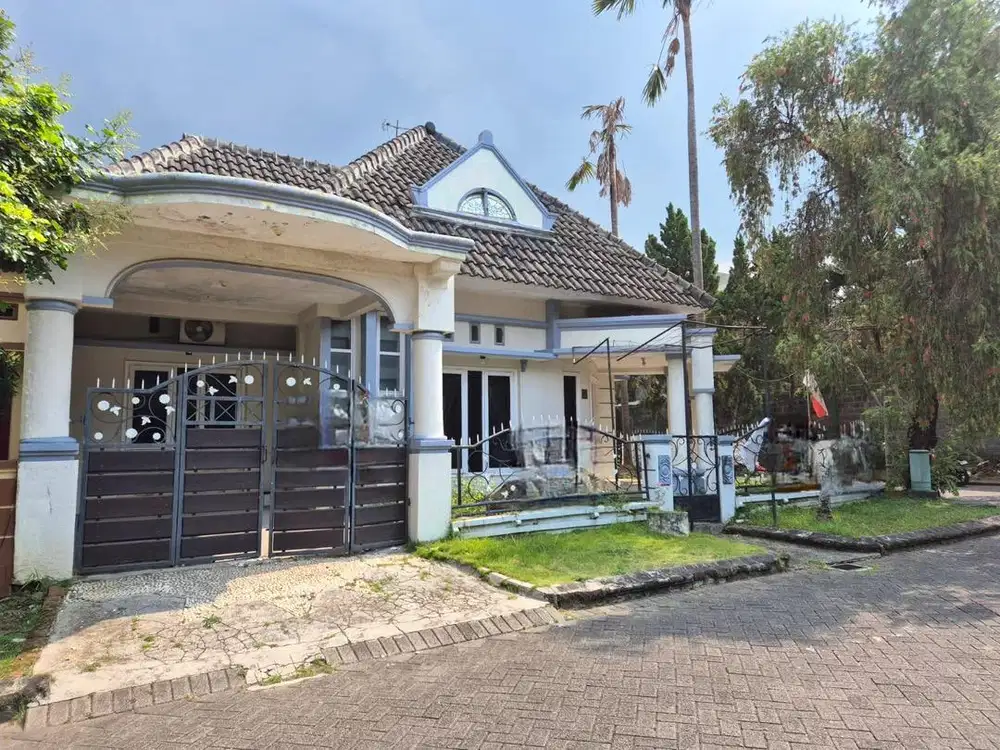 Rumah area Perumahan Permata Jingga Luas 236 m2