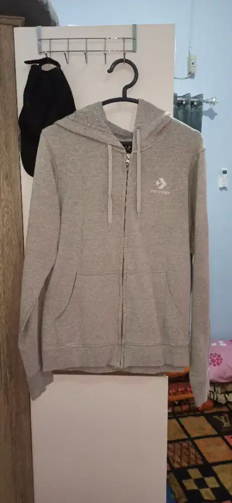 Dijual jaket converse original
