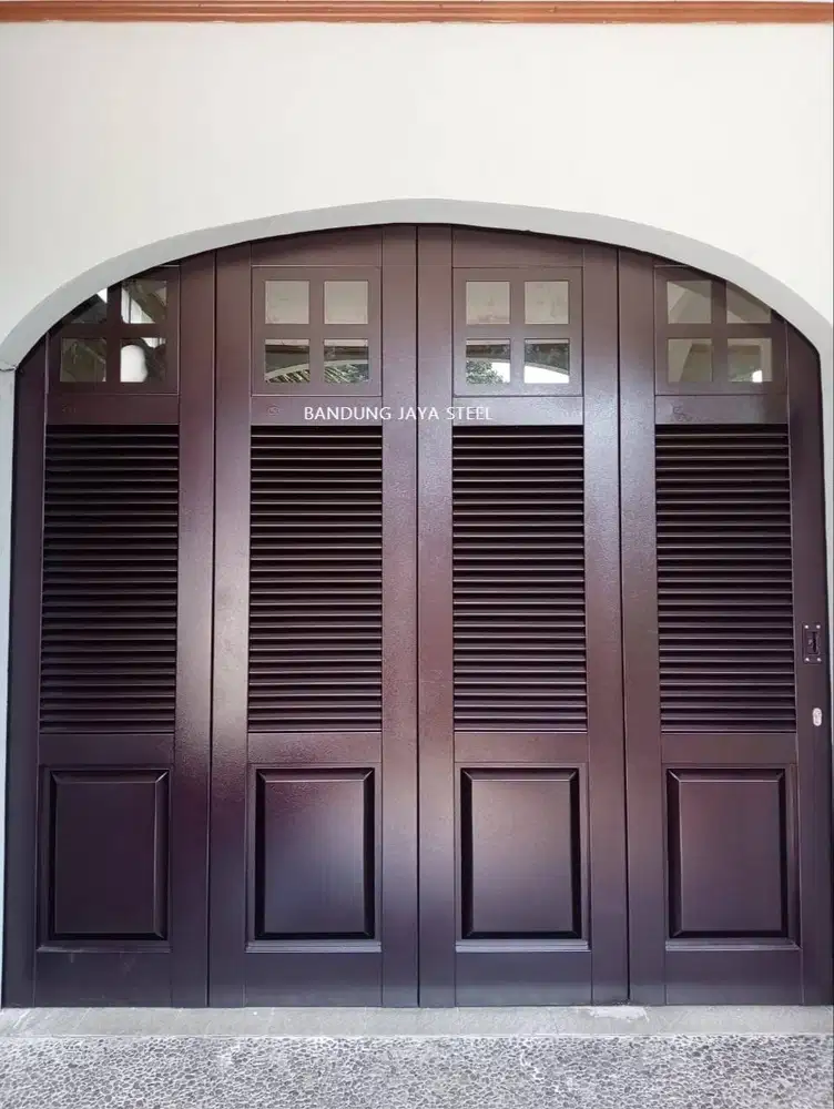 Pasang pintu garasi premium henderson WINA lipat geser aman terpercaya