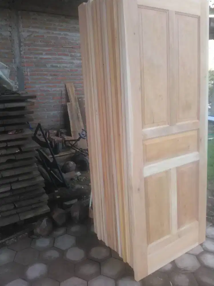 Jual daun pintu bahan kayu mahoni dan jati