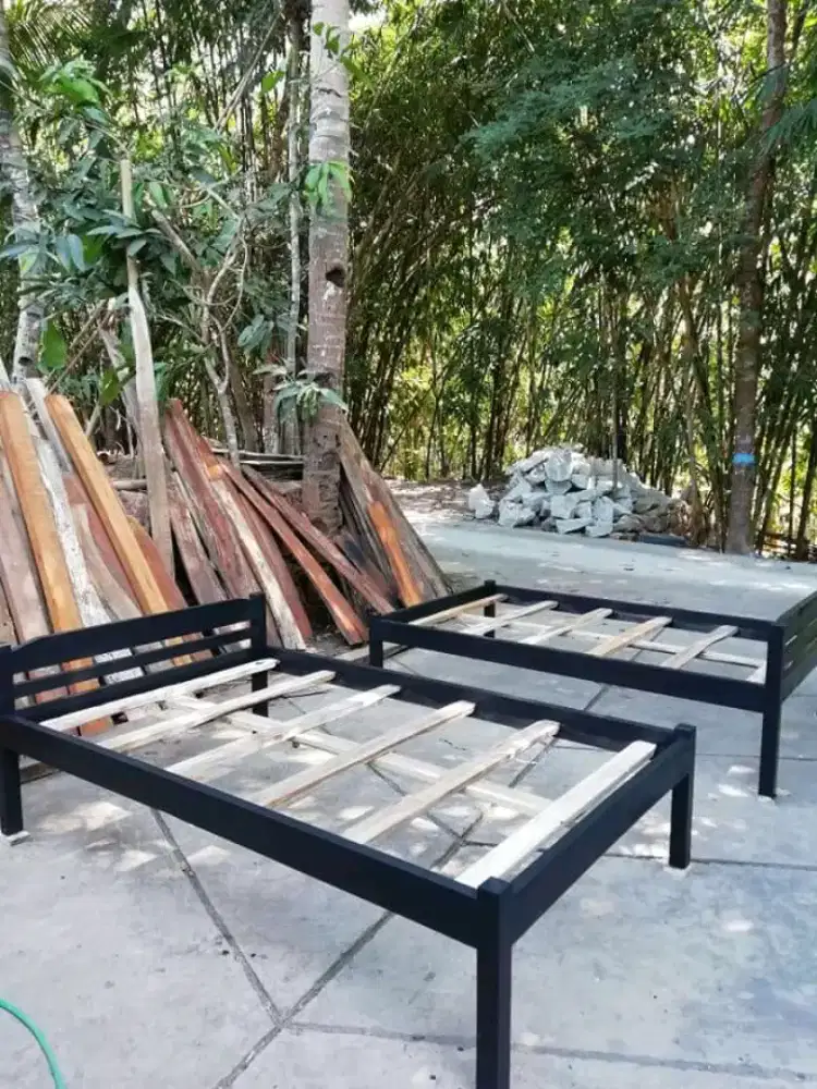 Jual tempat tidur cocok buat kost