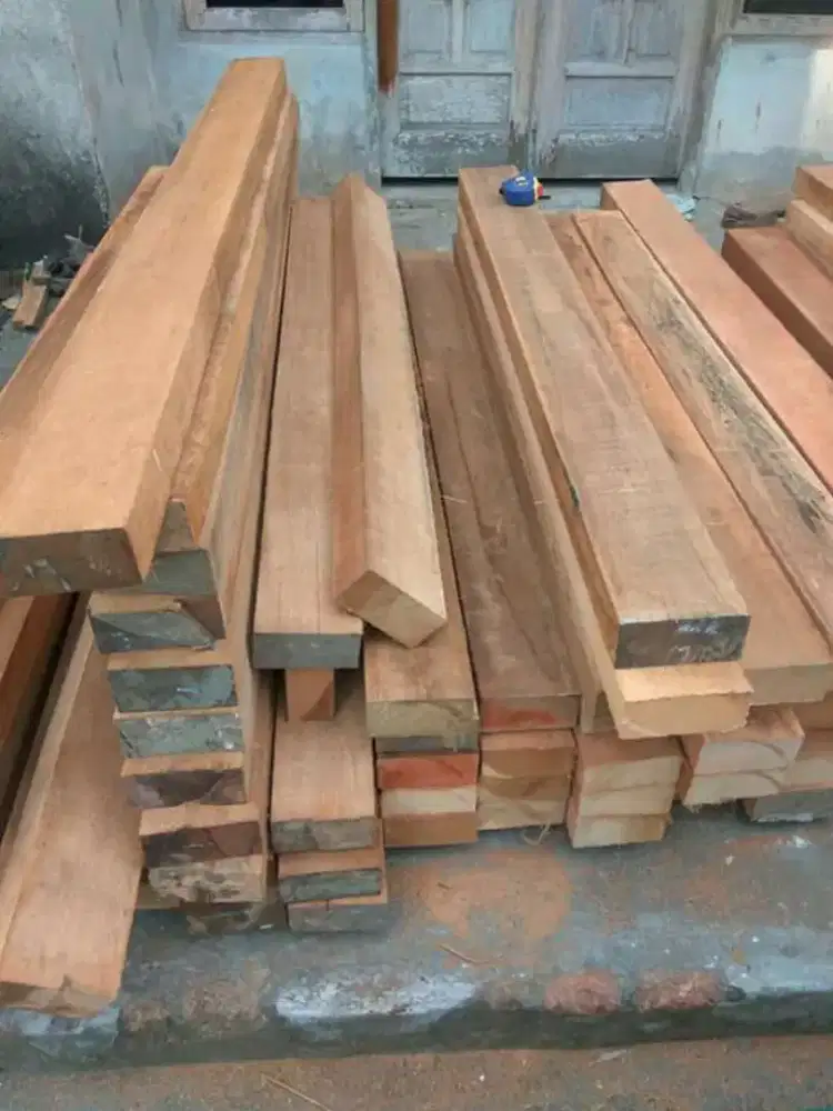 Jual kusen bahan kayu mahoni dan jati