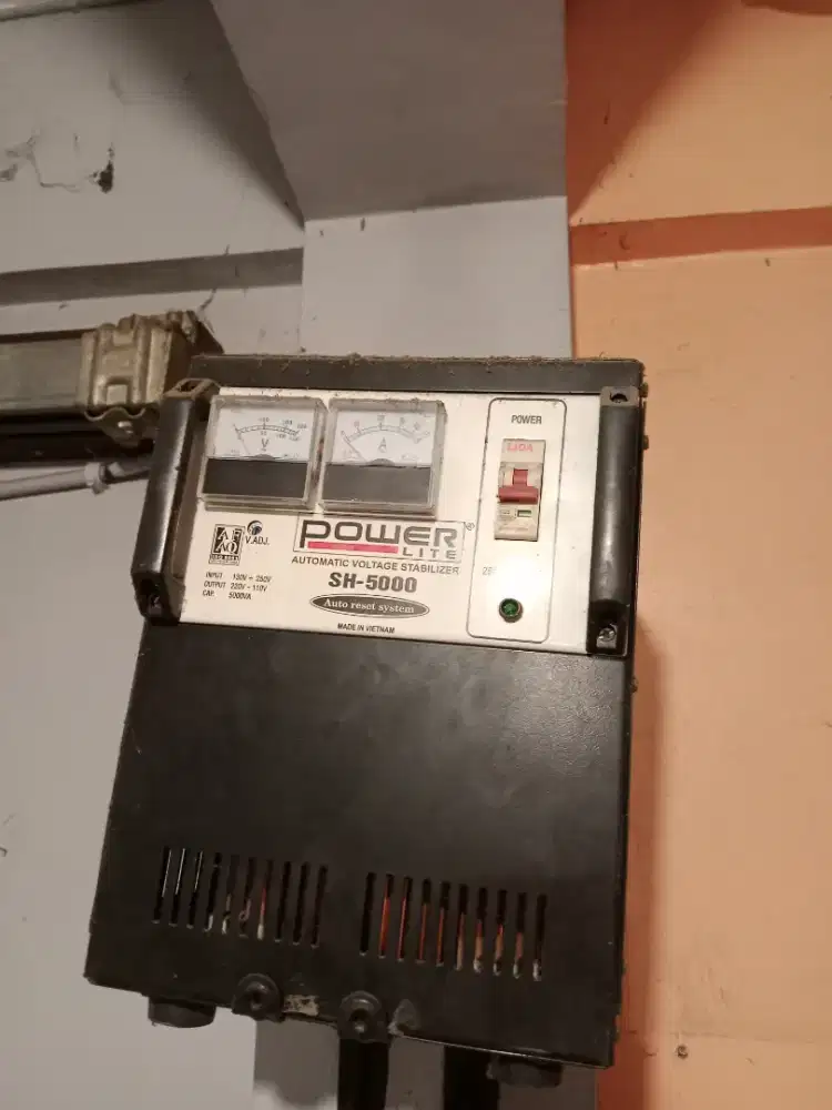 Automatic Voltage Stabilizer Powerlite SH 5000