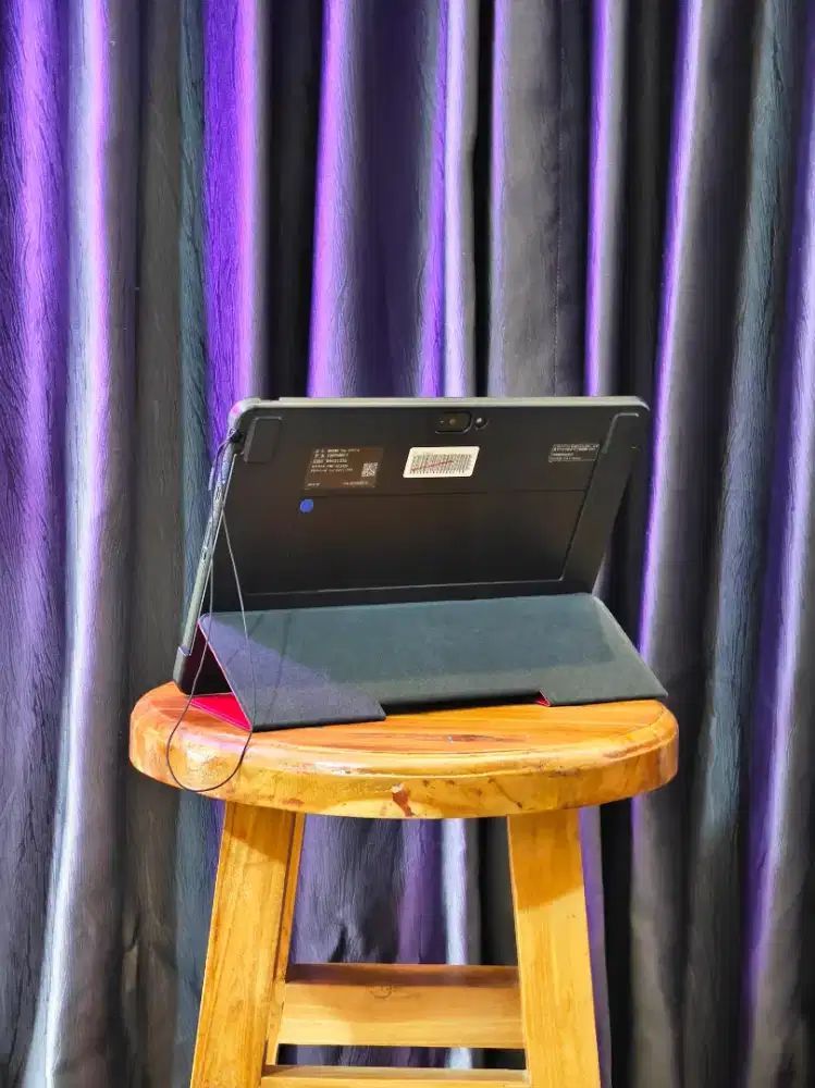 Fujitsu V727 2 in 1 Touchscreen Pen Laptop Desain & Meeting Online