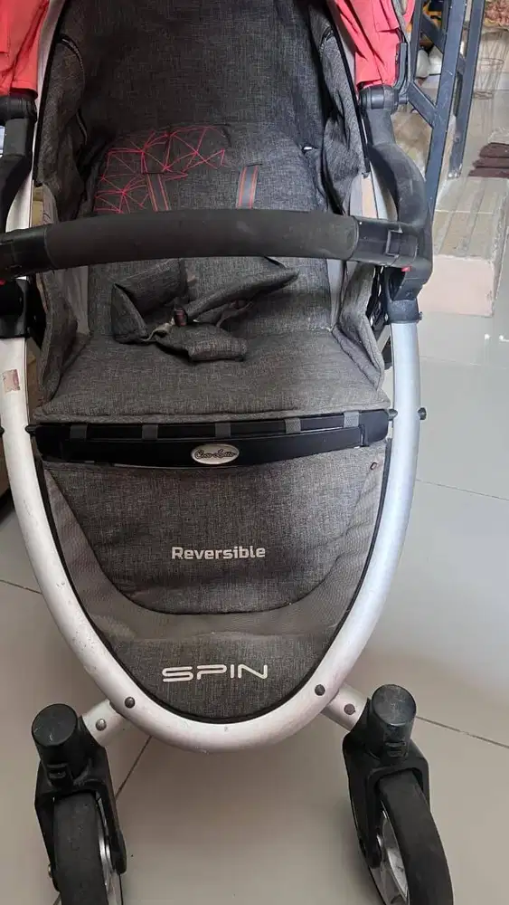 Stroller “Spin” Reversible – Mulai Rp650.000 (Like New!)