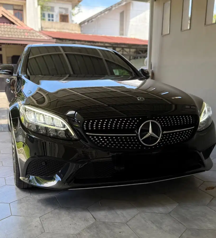 MERCEDES BENZ W205 C200 1.5 EQ BOOST 2019 NEW PROFILE BLACK ON BLACK