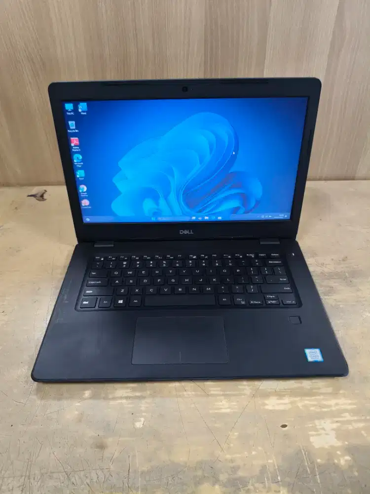 LAPTOP DELL LATITUDE 3490 CORE I5-8250U RAM 8 GB SSD 256 GB DUAL VGA