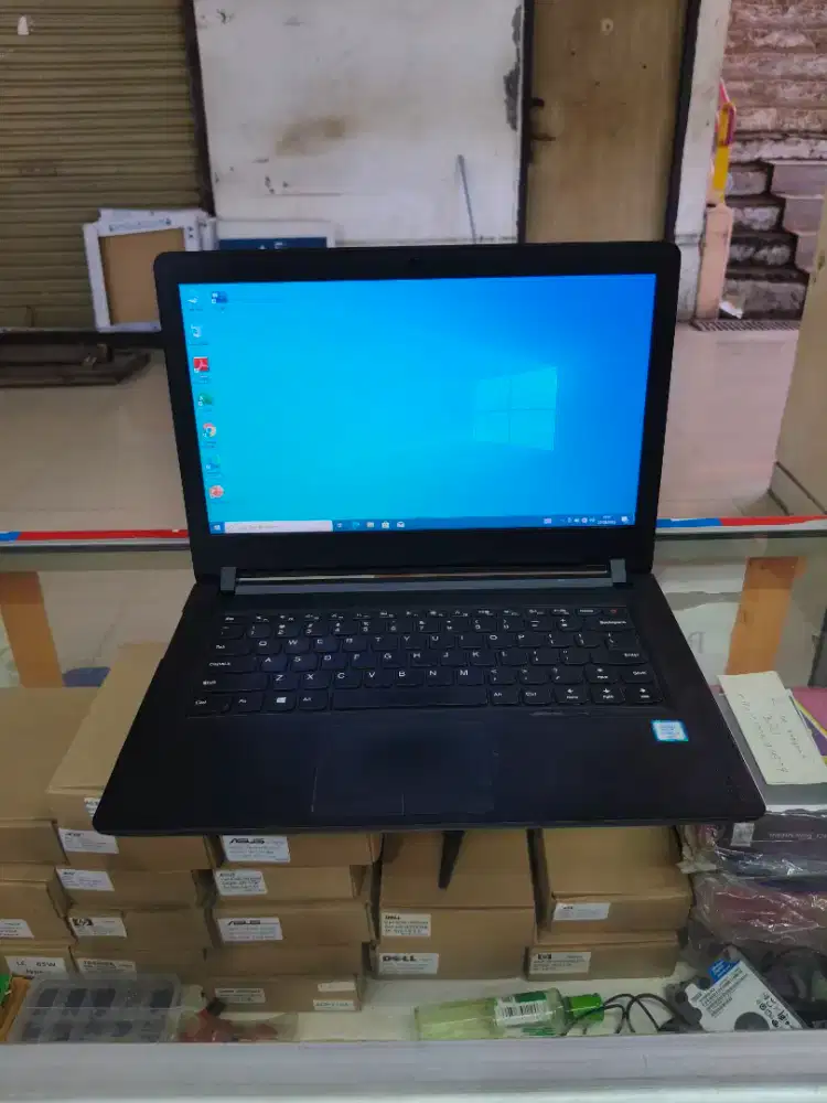 LAPTOP LENOVO IDEAPAD 110 CORE I3-6006U GEN 6 RAM 12 GB SSD 256 GB