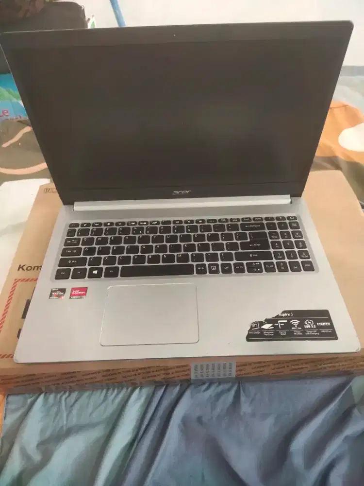 Leptop acer aspier 5 ram8