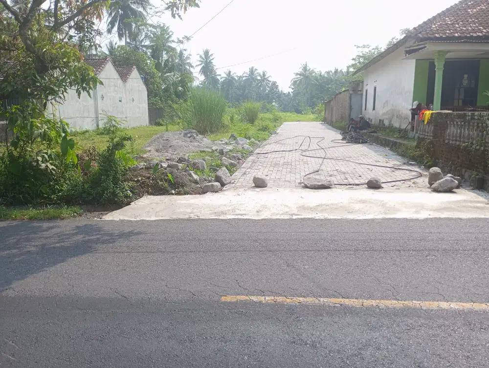 Tempel, Tanah Sleman Jogja, dekat RSUD Sleman