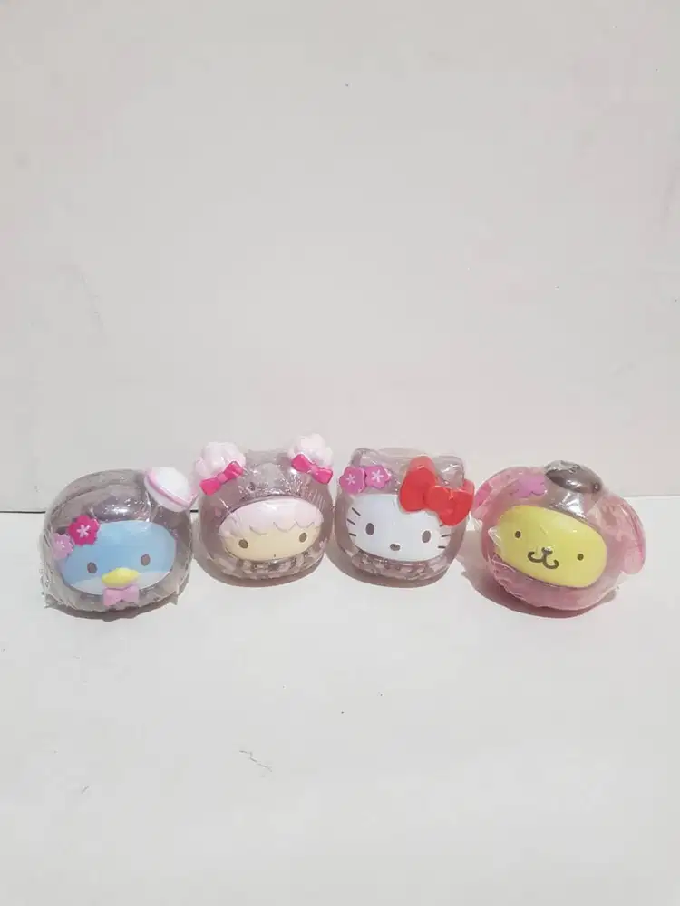 SANRIO Original FIGURINE BALL SOFUBI SERIES Collection Set Cow Play Co