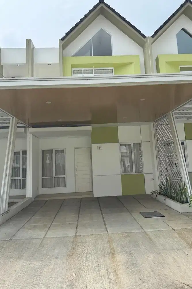 Rumah strategis dekat summarecon mall - tidak banjir