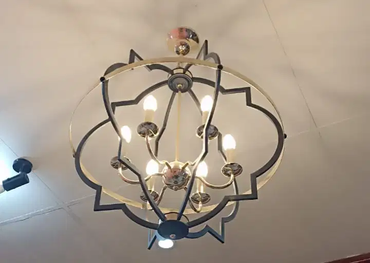 Lampu Gantung 6 Bohlam