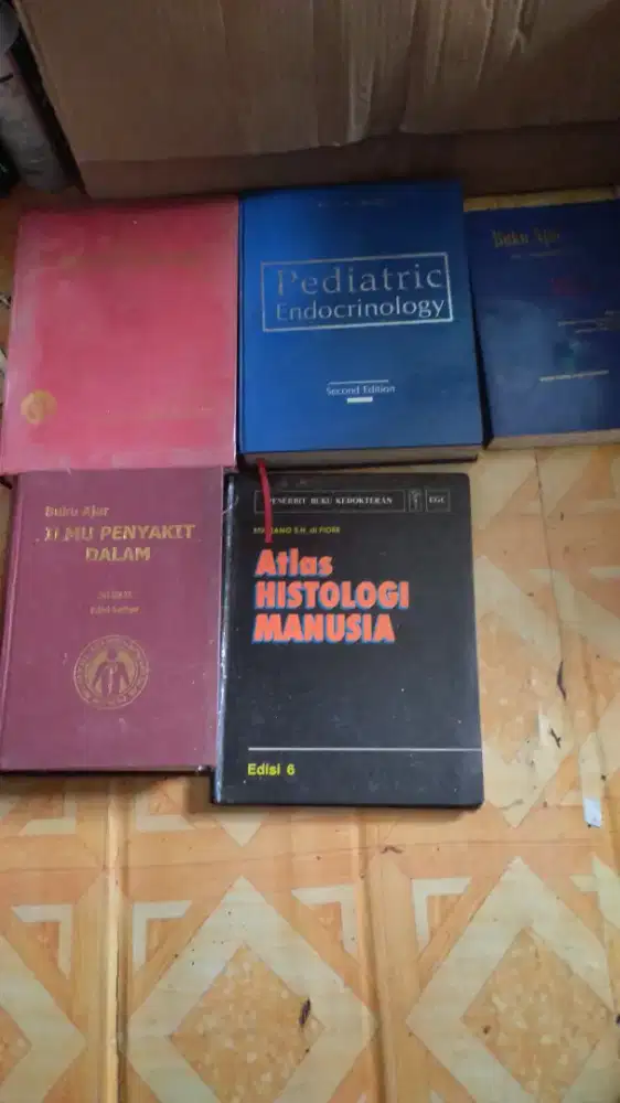 Buku - buku Kedokteran.