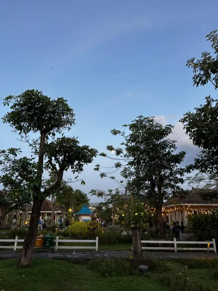 Dicari ART dan jaga anak. Wajib menginap