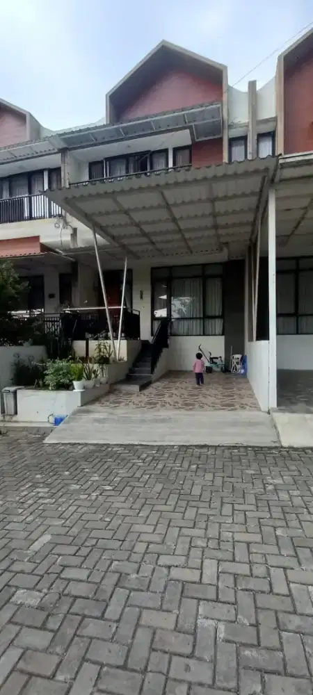 Djual TakeOver 20jt Rumah villa 2 Lt The green hills pondokRajeg Depok