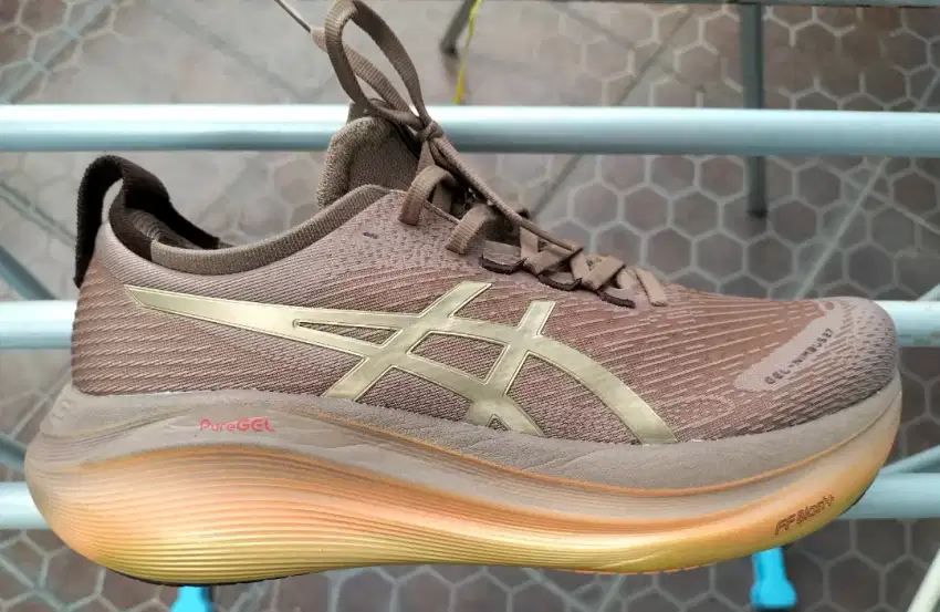 Asics Nimbus 27. Size 42.5 ori