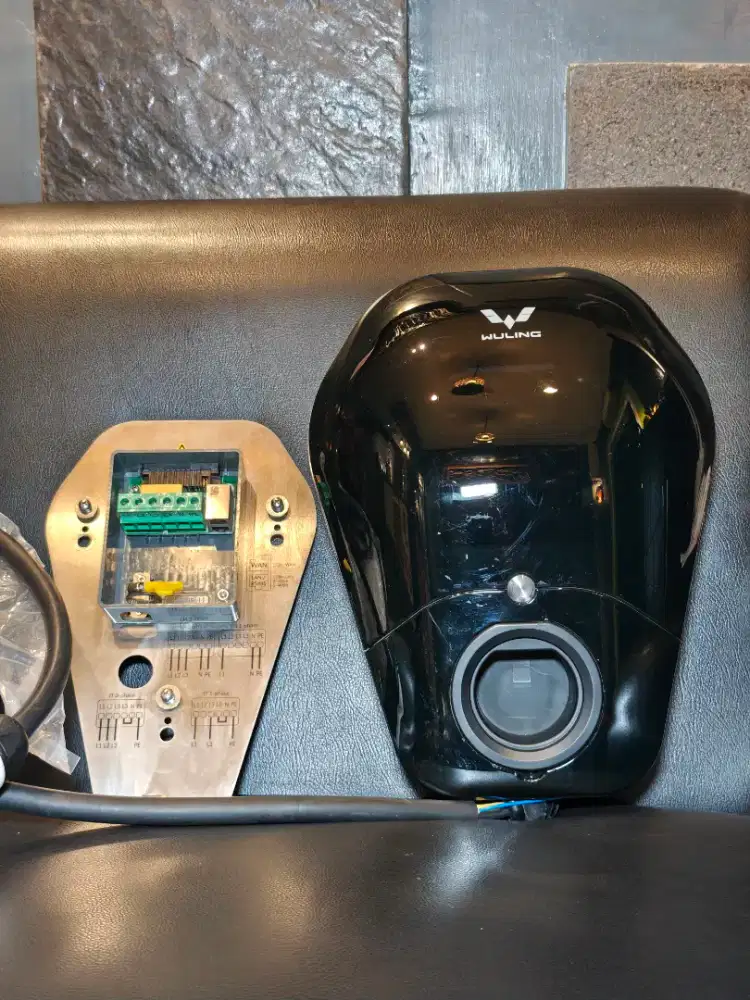 Wuling Wall Charger 7 KW (BNIB)