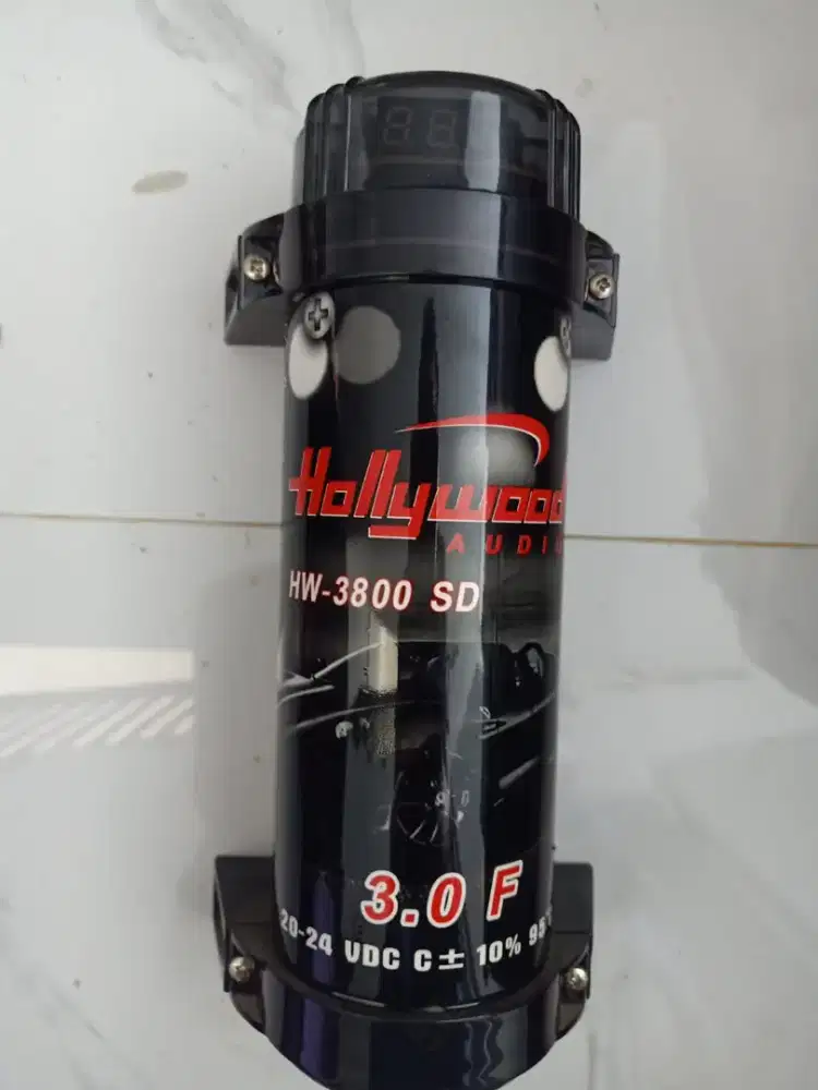 Kapasitor bank audio mobil