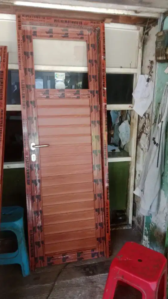 Kusen motif serat kayu