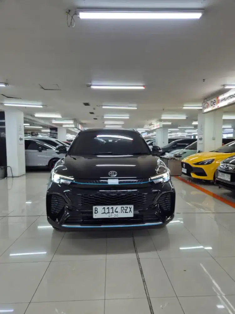 Mg vs hev ( hybrid) 2025 km 33 perak kond baru