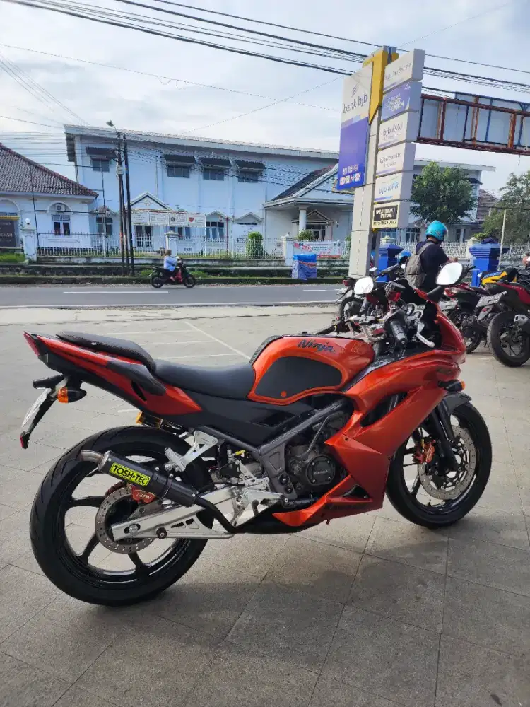 Jual Kawasaki Ninja 150 RR orange