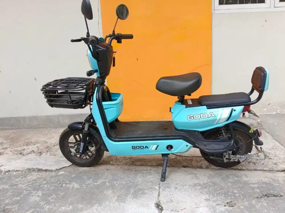 Sepeda Listrik GODA GD140 Seperti baru