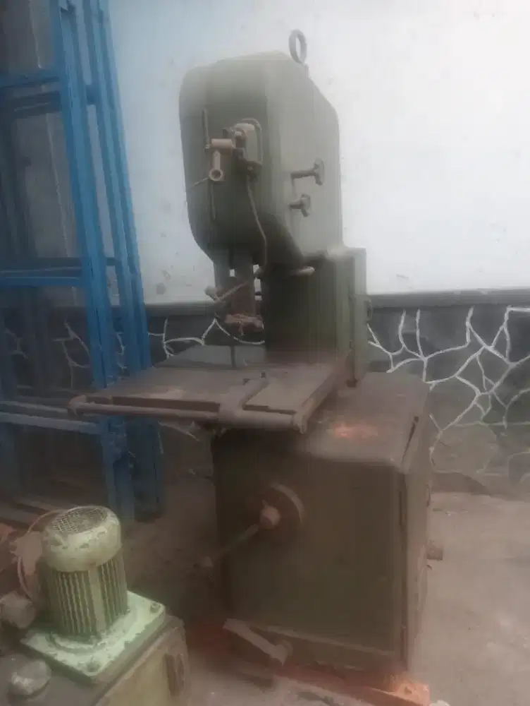MESIN GERGAJI bisa u/ kayu, & besi